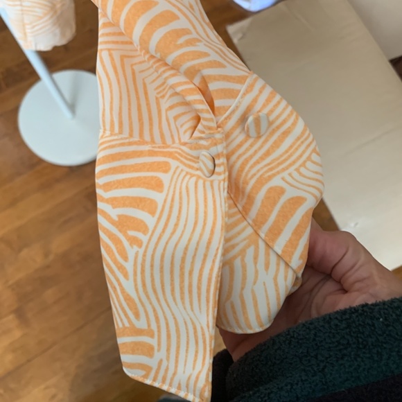 Chico’s ruffle front wide cuff blouse. Worn once - Picture 4 of 5